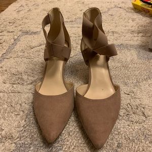 Nine West Heels w/ comfortable front strap